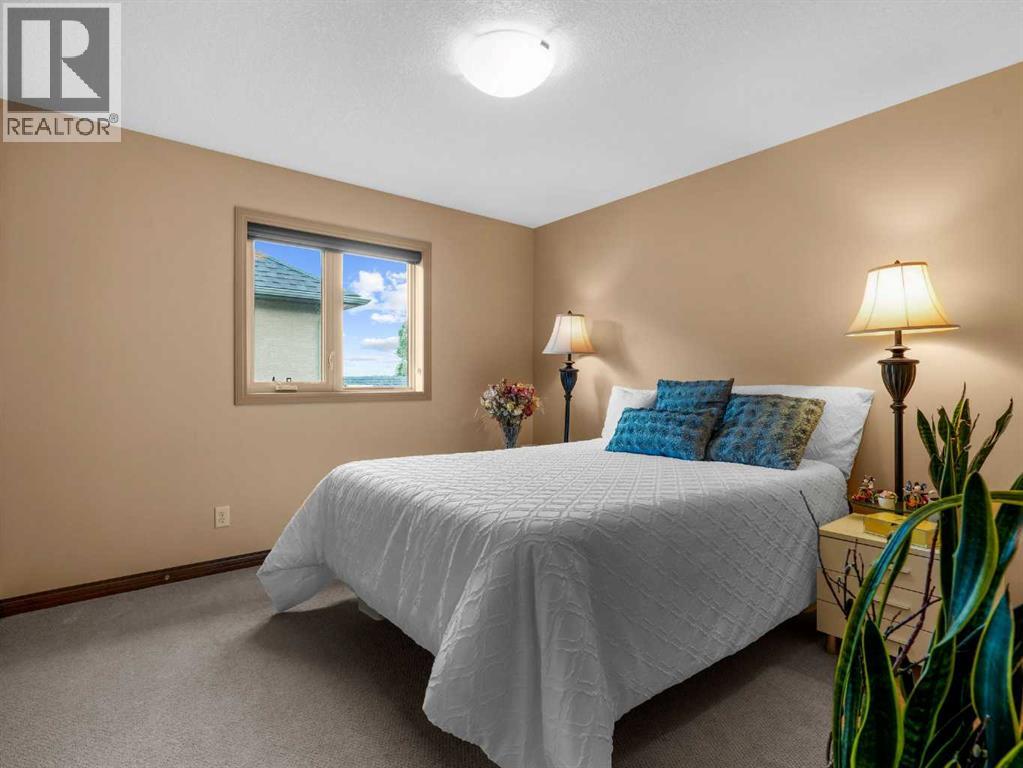 Photo 47 of 248 Aspenmere Close, Chestermere AB
