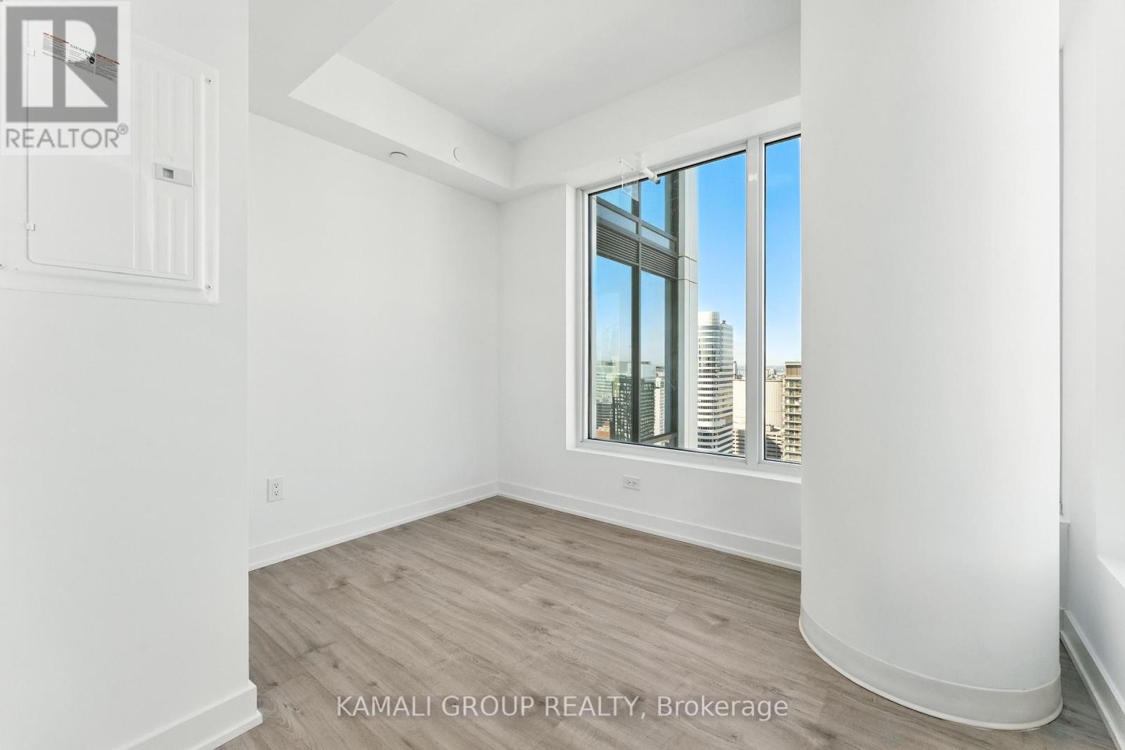 Photo 18 of 4503 252 Church Street, Toronto ON