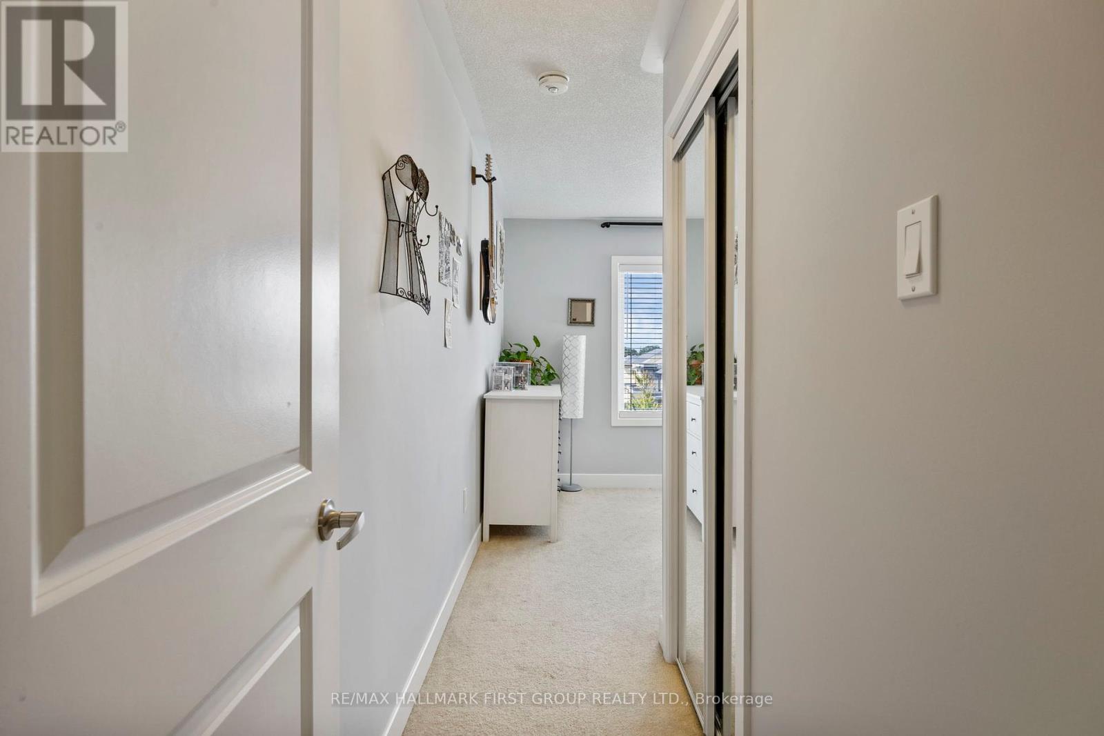 Photo 7 of 79 7 Shawfield Way, Whitby ON