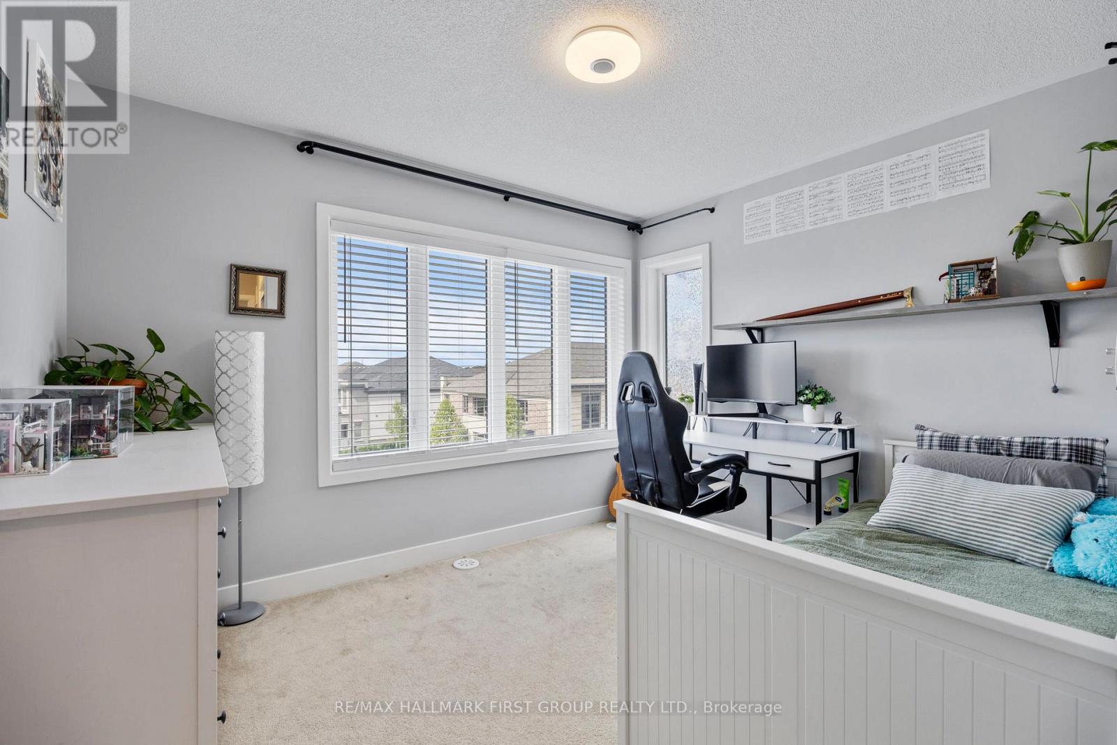 Photo 24 of 79 7 Shawfield Way, Whitby ON