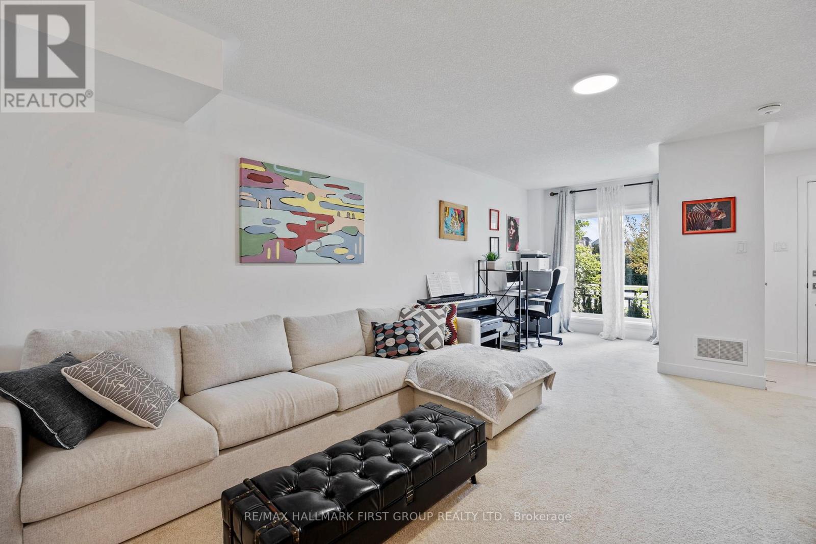 Photo 39 of 79 7 Shawfield Way, Whitby ON