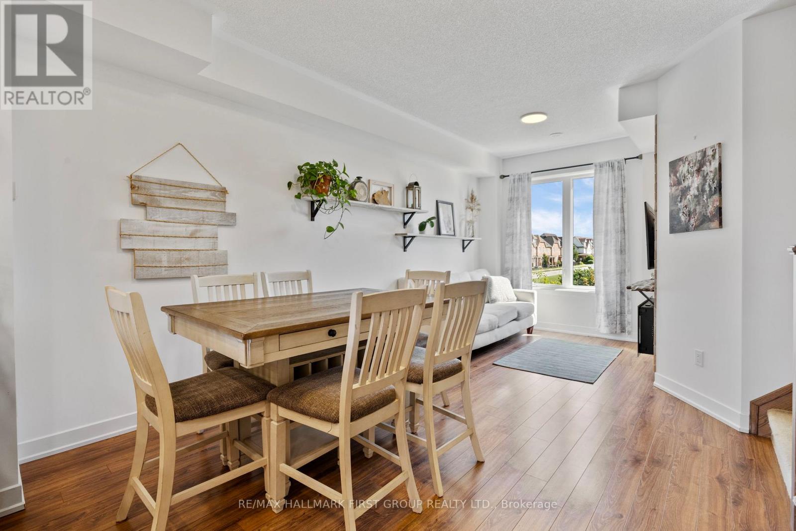 Photo 8 of 79 7 Shawfield Way, Whitby ON