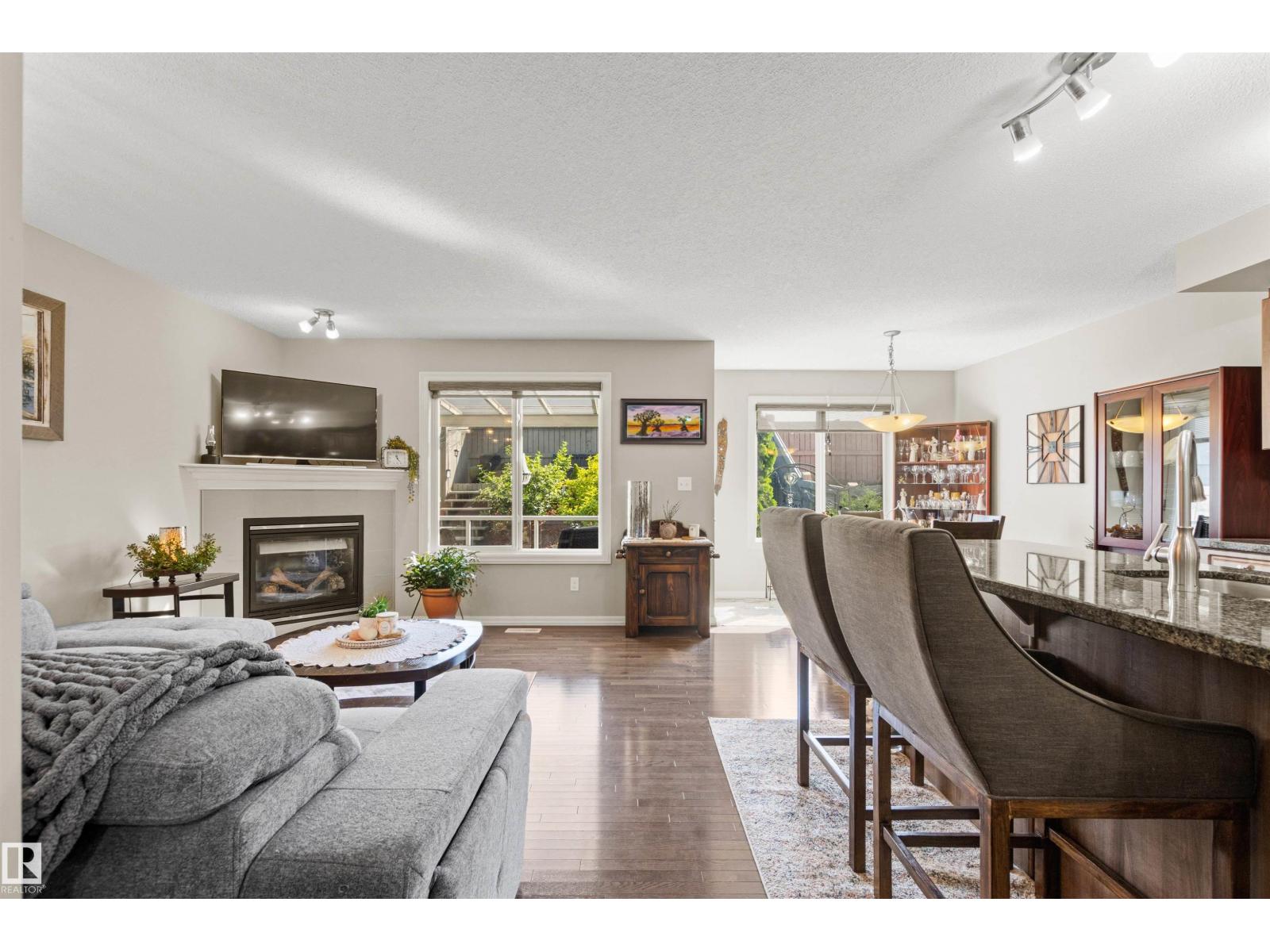 Photo 5 of 147 51 St Sw, Edmonton AB
