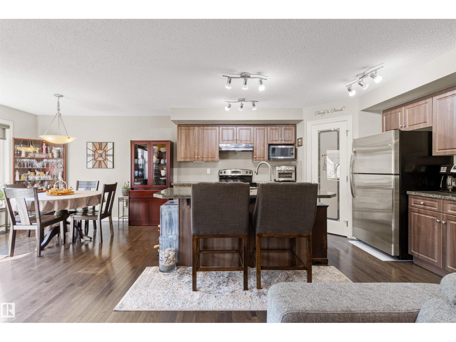 Photo 6 of 147 51 St Sw, Edmonton AB