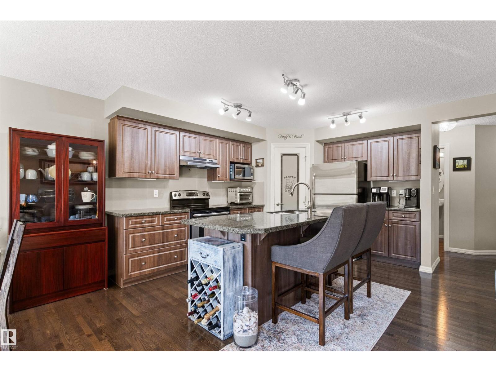 Photo 43 of 147 51 St Sw, Edmonton AB