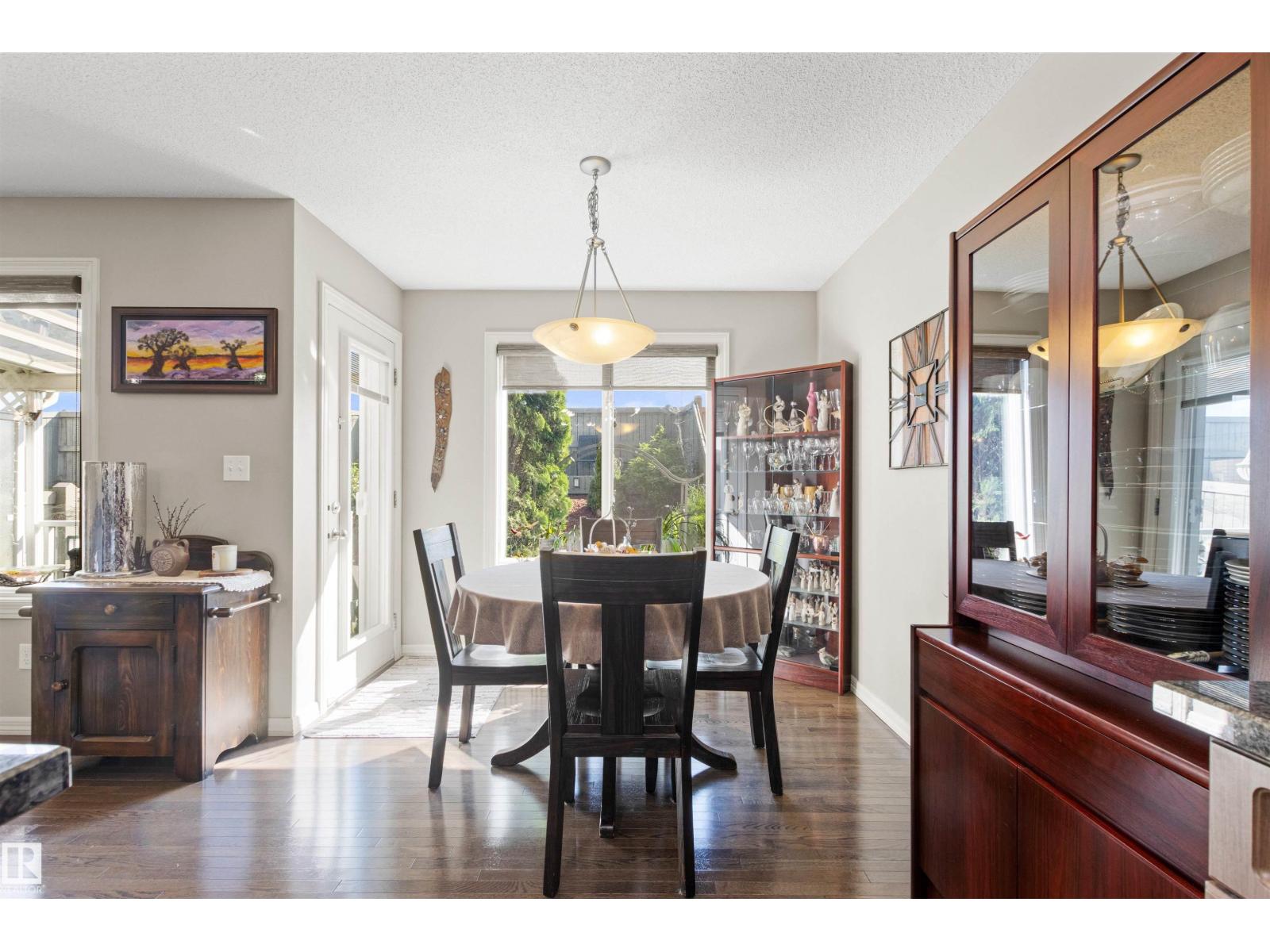 Photo 26 of 147 51 St Sw, Edmonton AB