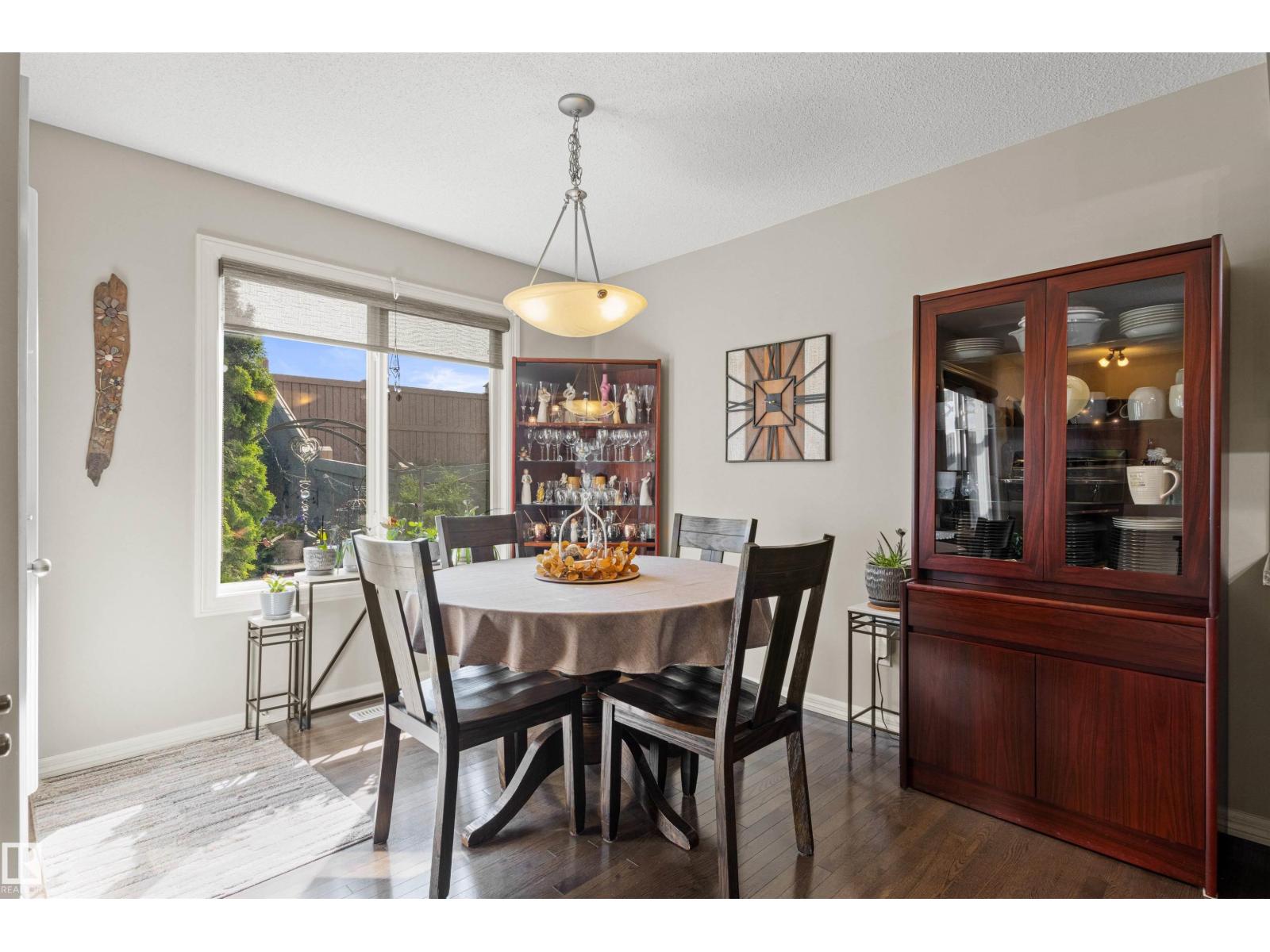Photo 9 of 147 51 St Sw, Edmonton AB