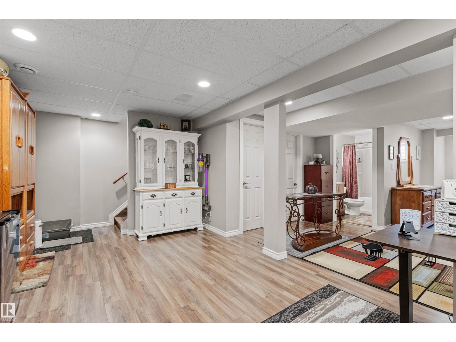 Photo 58 of 147 51 St Sw, Edmonton AB
