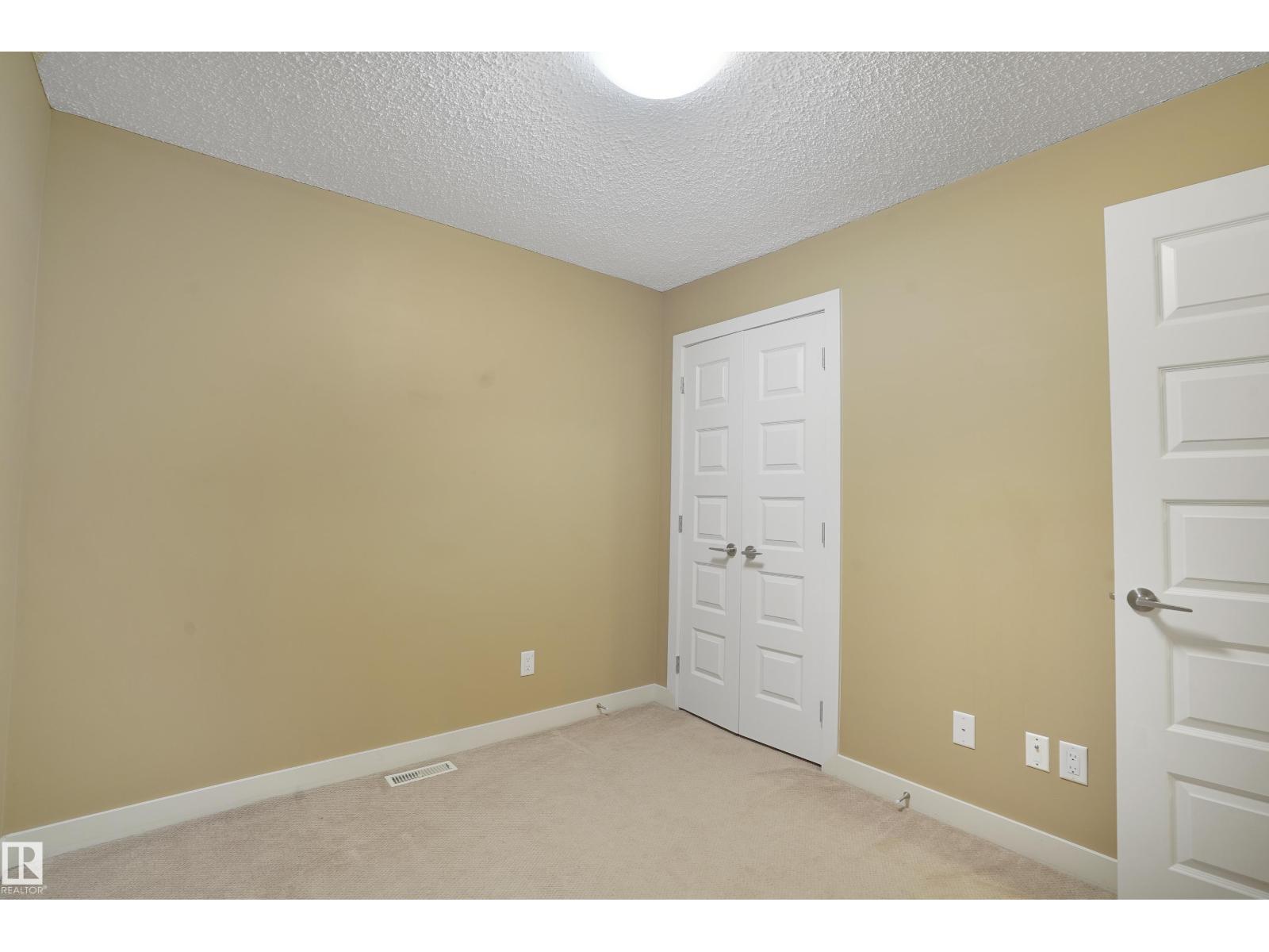 Photo 46 of 106 10540 56 Av Nw, Edmonton AB