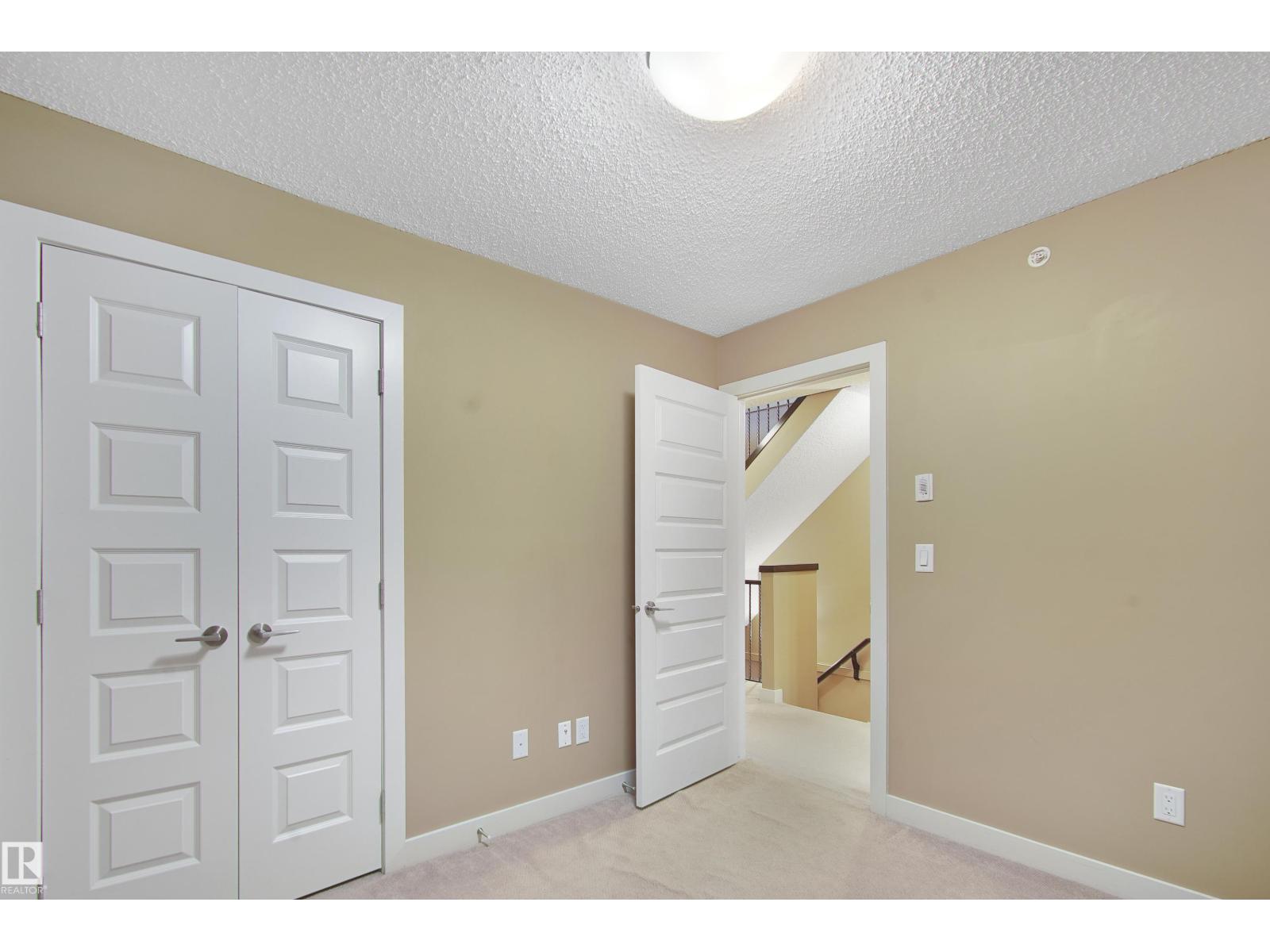 Photo 41 of 106 10540 56 Av Nw, Edmonton AB