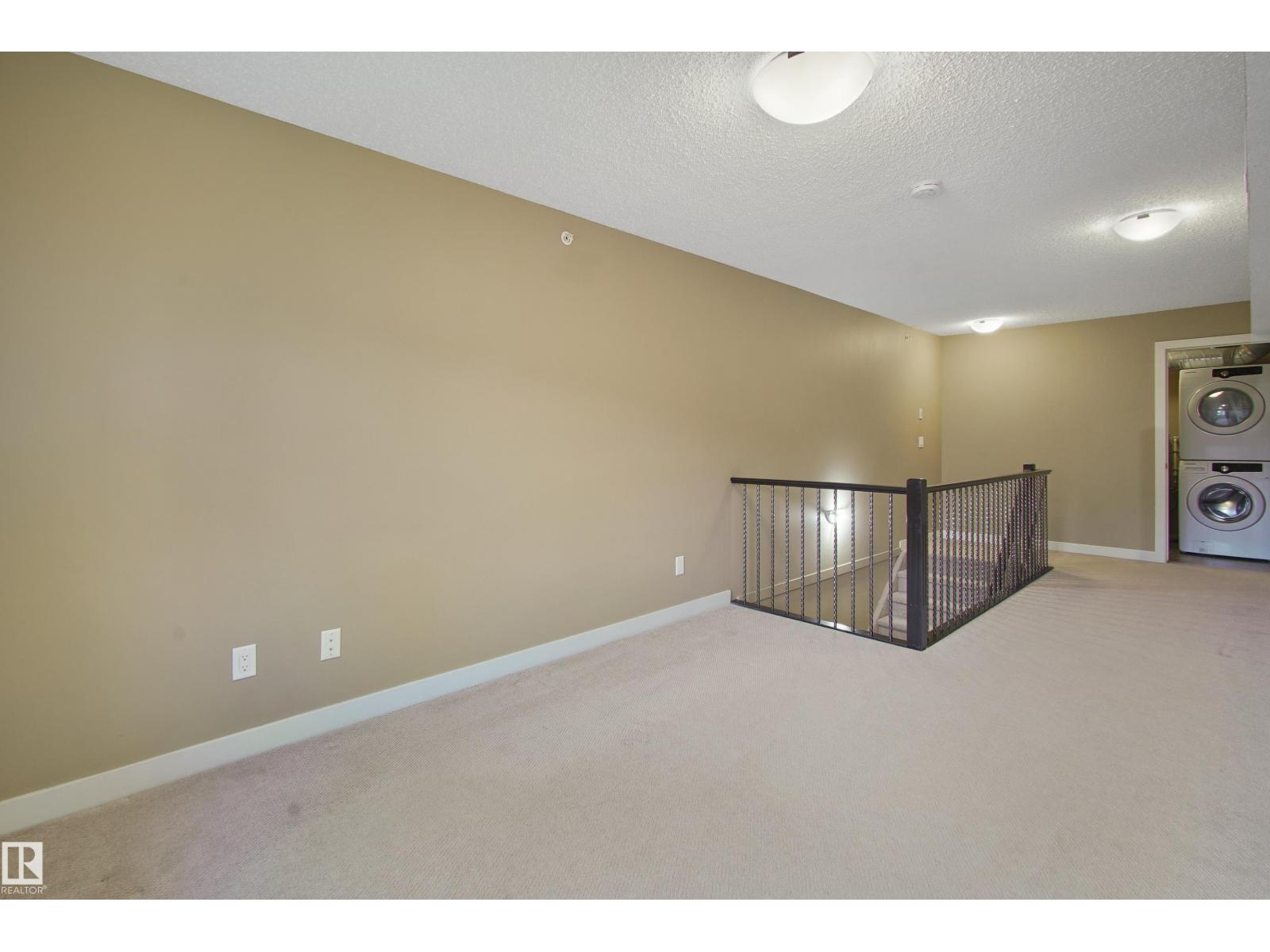 Photo 19 of 106 10540 56 Av Nw, Edmonton AB