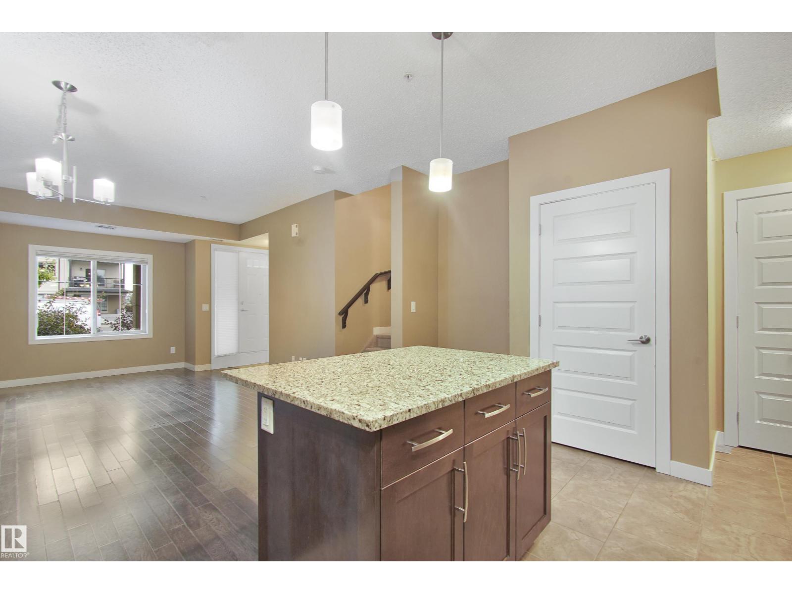 Photo 4 of 106 10540 56 Av Nw, Edmonton AB