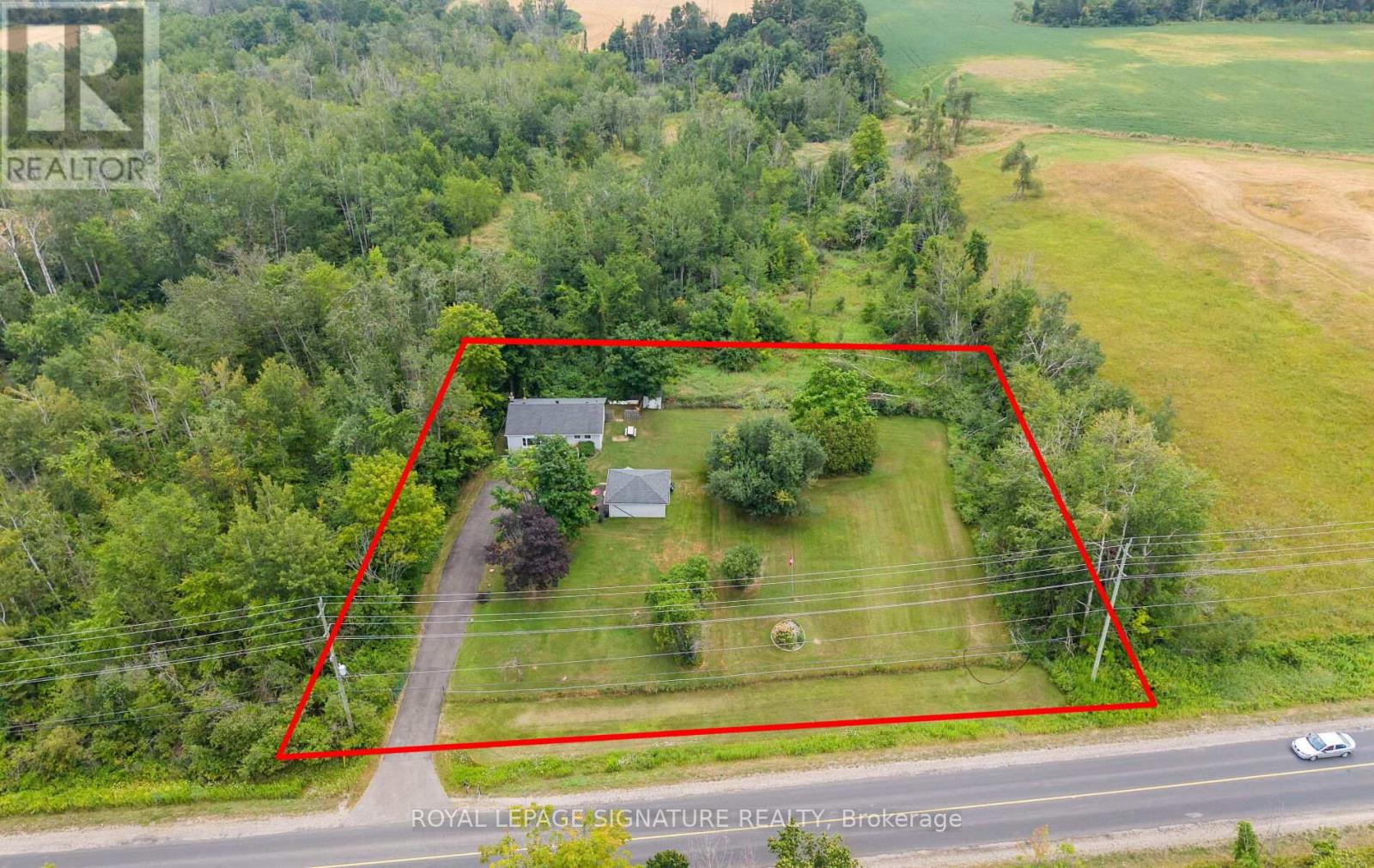 Photo 2 of 1359 10th Line, Innisfil ON