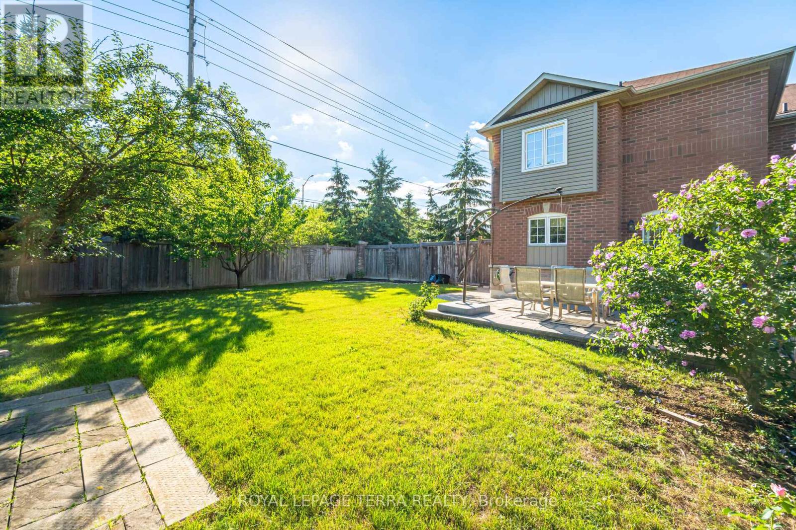 Photo 48 of 1 Copperfield Road, Brampton ON