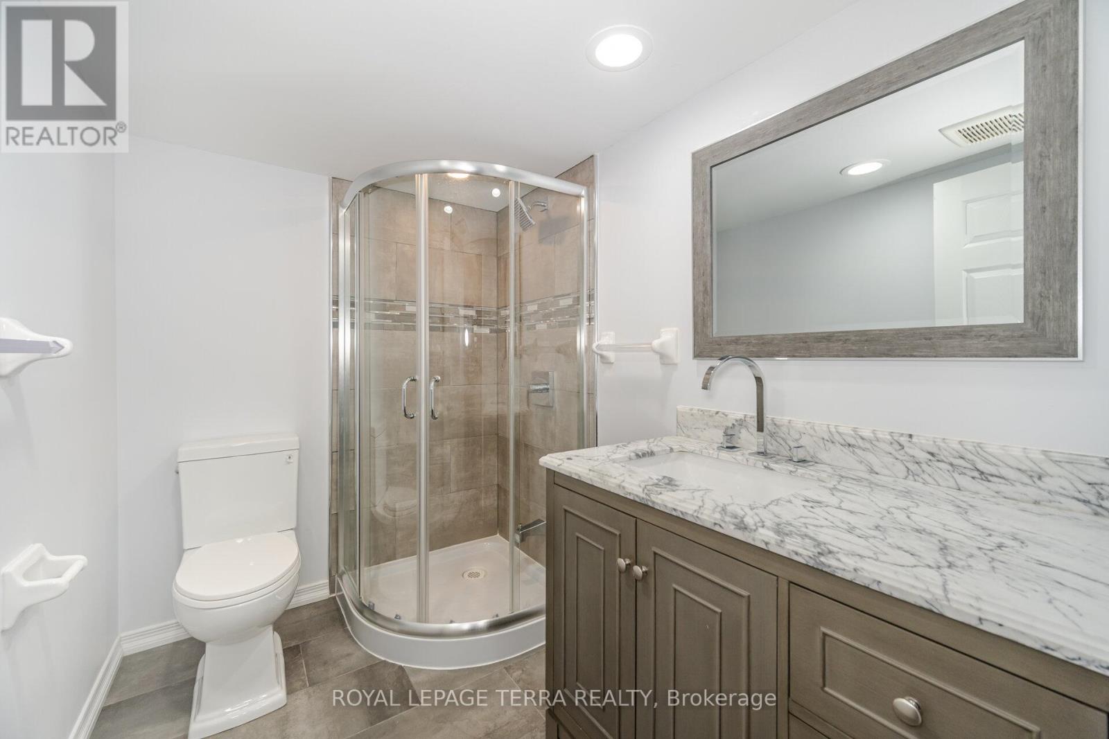 Photo 40 of 1 Copperfield Road, Brampton ON