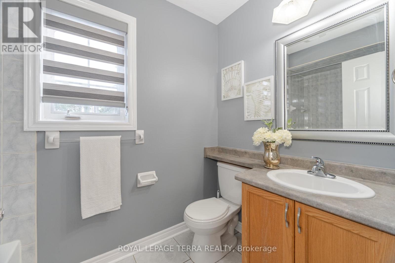 Photo 29 of 1 Copperfield Road, Brampton ON