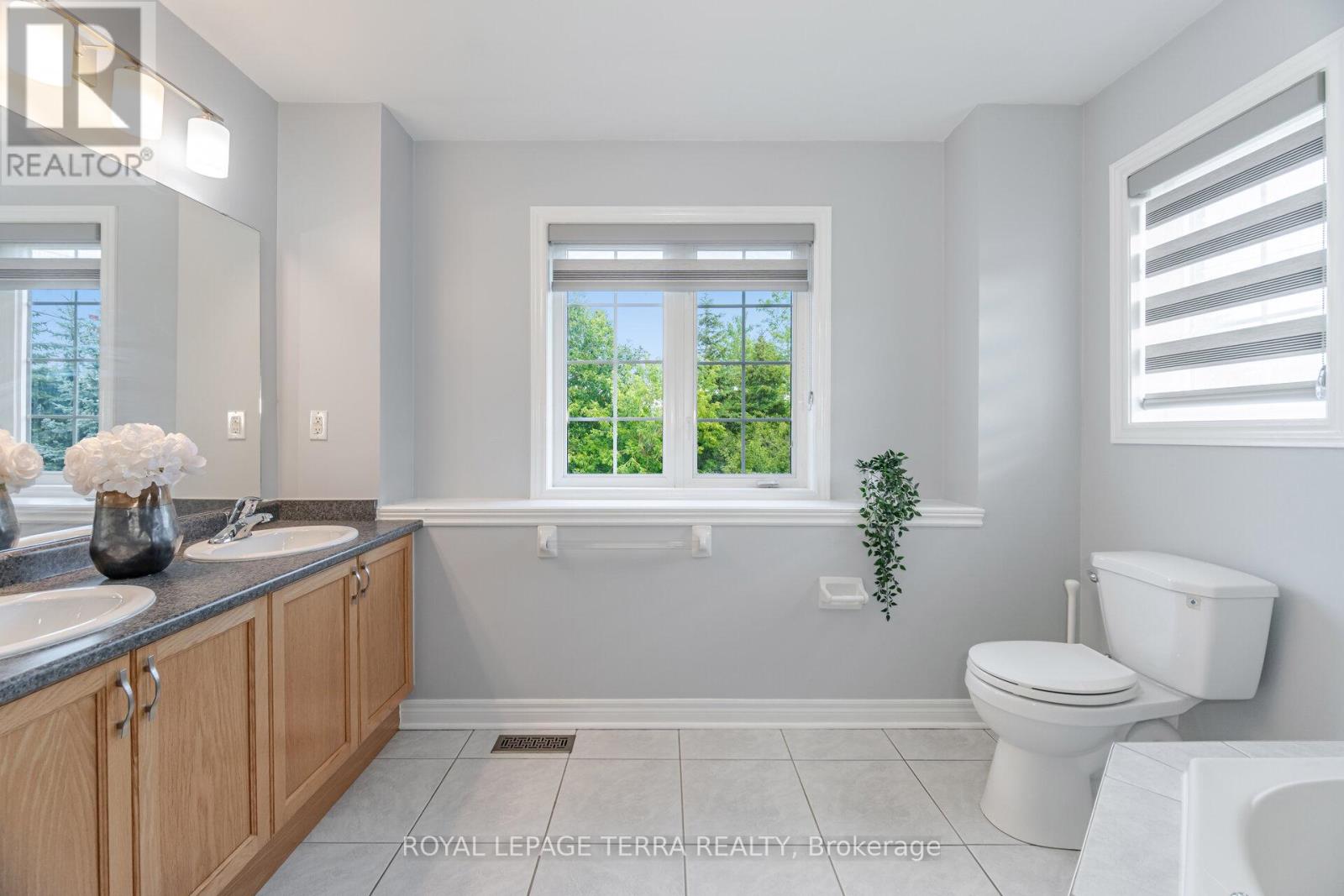 Photo 20 of 1 Copperfield Road, Brampton ON