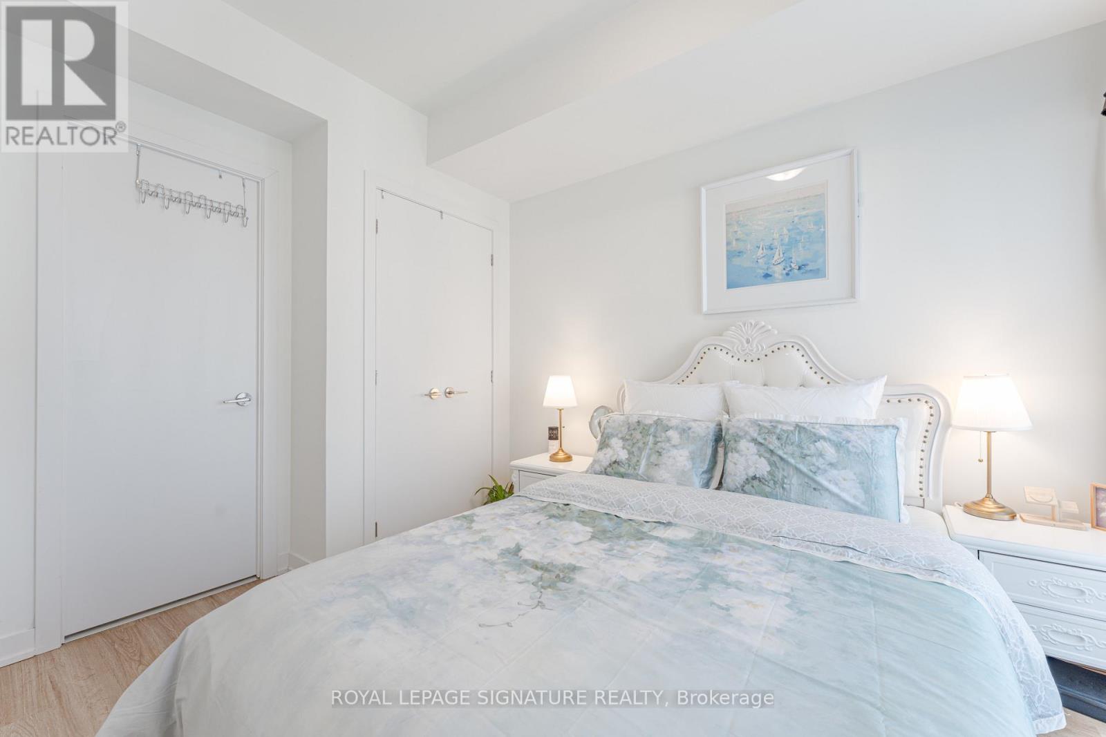 Photo 13 of 1007 14 David Eyer Road, Richmond Hill ON