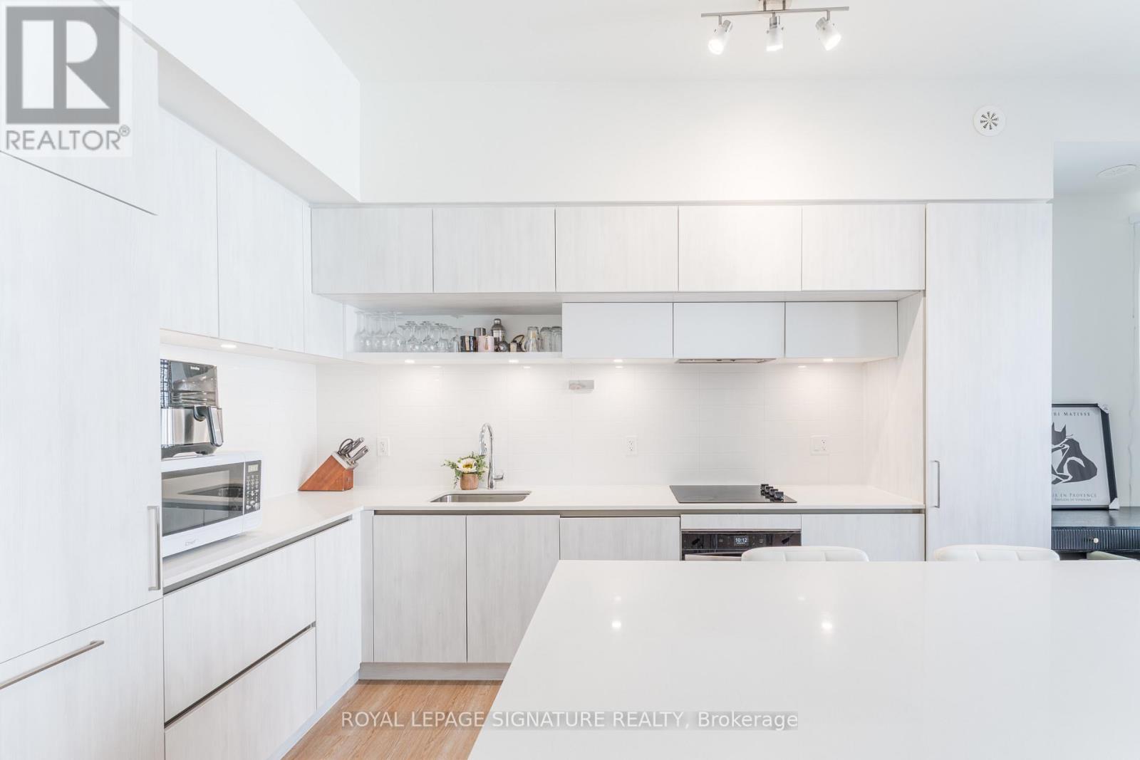 Photo 22 of 1007 14 David Eyer Road, Richmond Hill ON