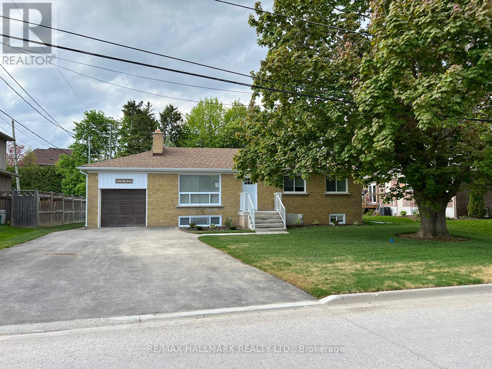 Photo 1 of Bsmt 429 Elm Road, Whitchurchstouffville ON