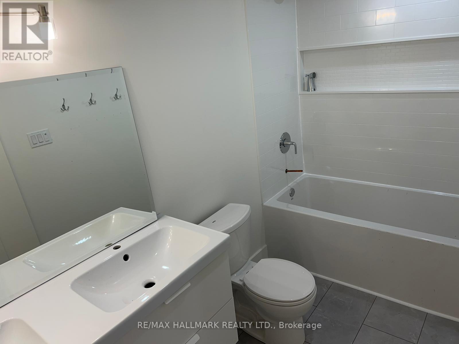 Photo 20 of Bsmt 429 Elm Road, Whitchurchstouffville ON