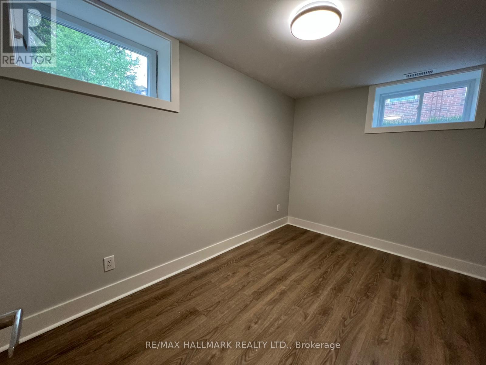 Photo 11 of Bsmt 429 Elm Road, Whitchurchstouffville ON