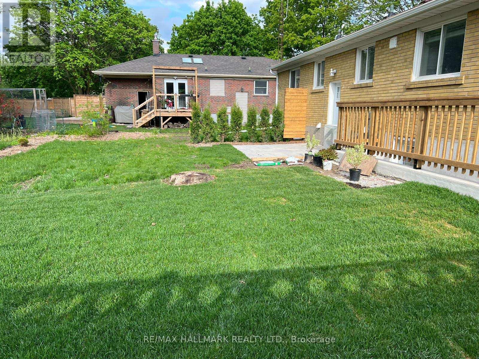 Photo 15 of Bsmt 429 Elm Road, Whitchurchstouffville ON