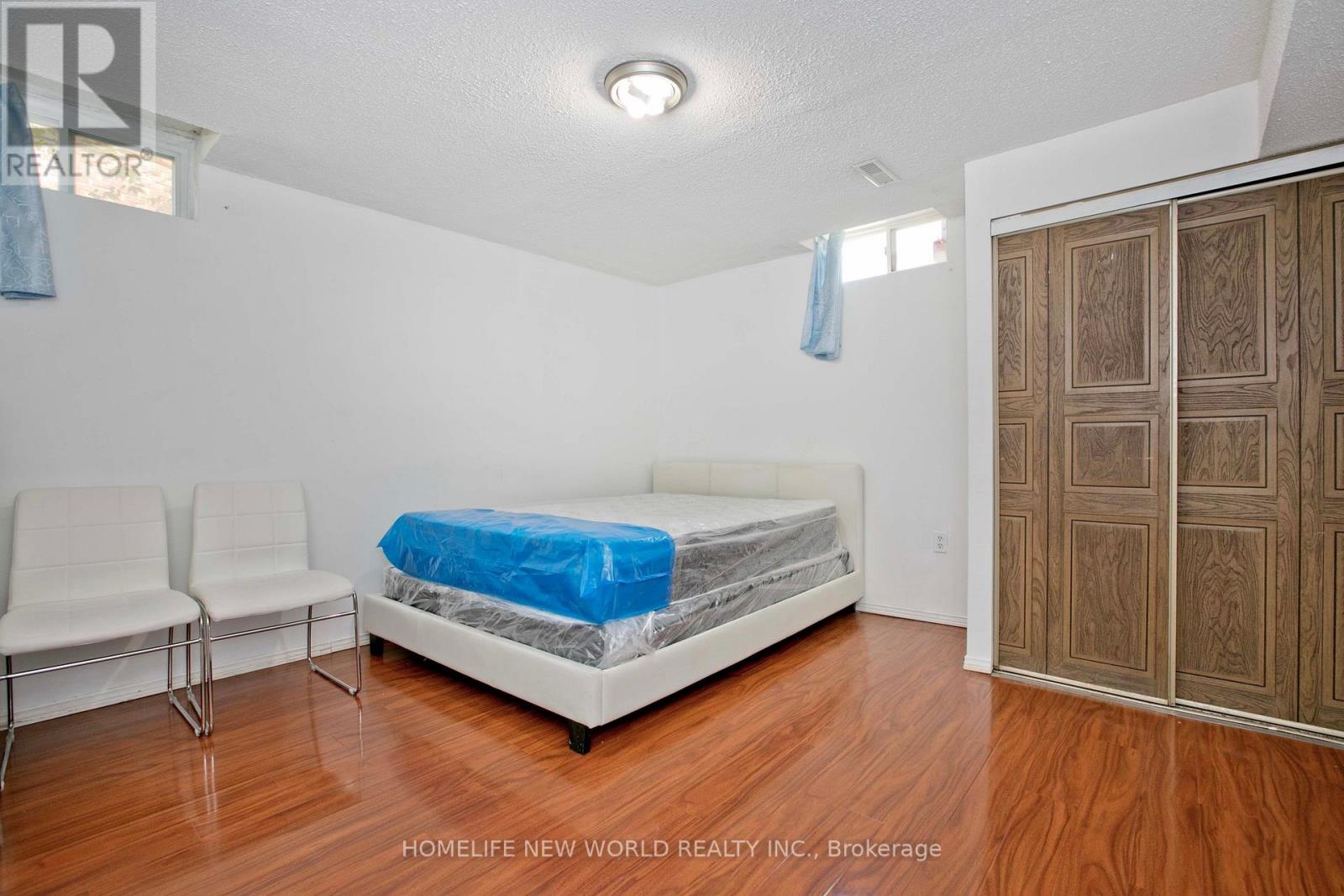 Photo 14 of 5 Hendon Road, Markham ON