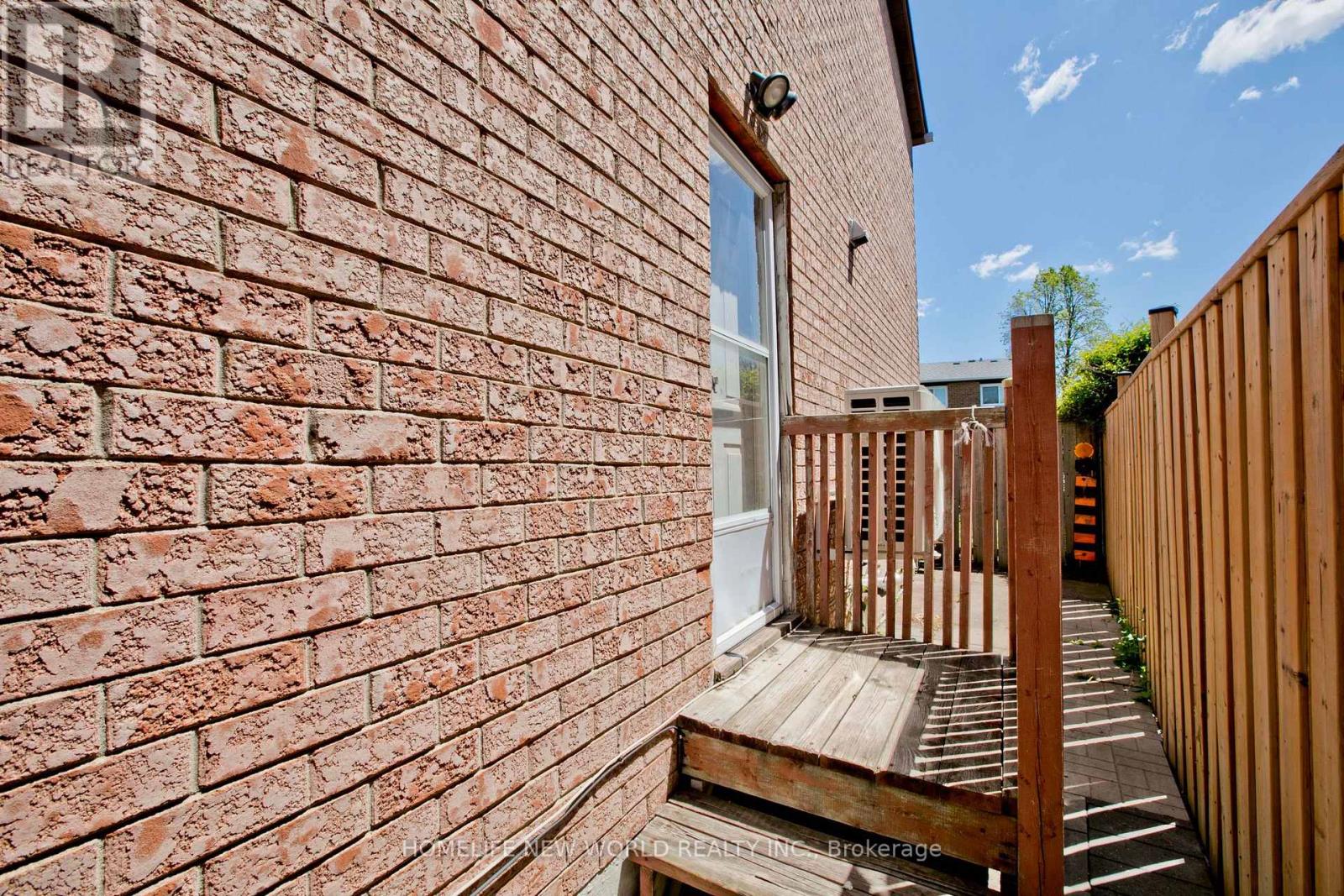Photo 13 of 5 Hendon Road, Markham ON