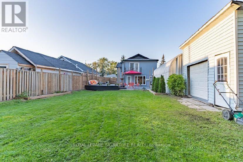 Photo 13 of 245 Bayview Avenue, Georgina ON