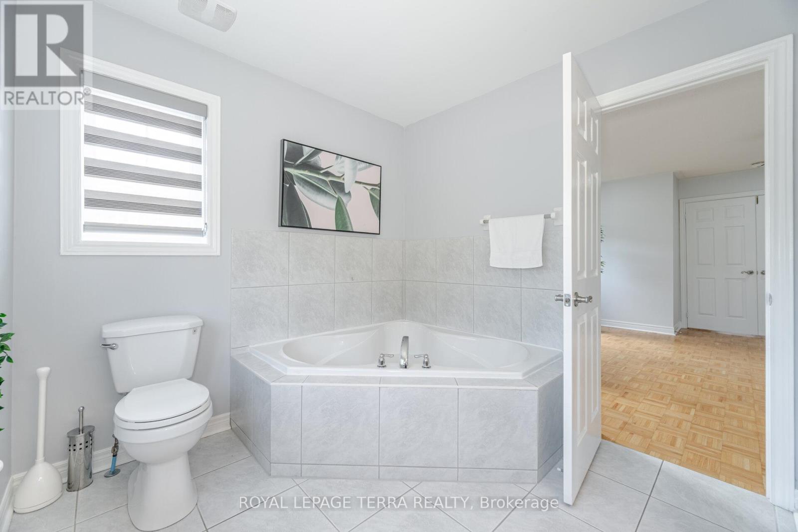 Photo 21 of 1 Copperfield Road, Brampton ON