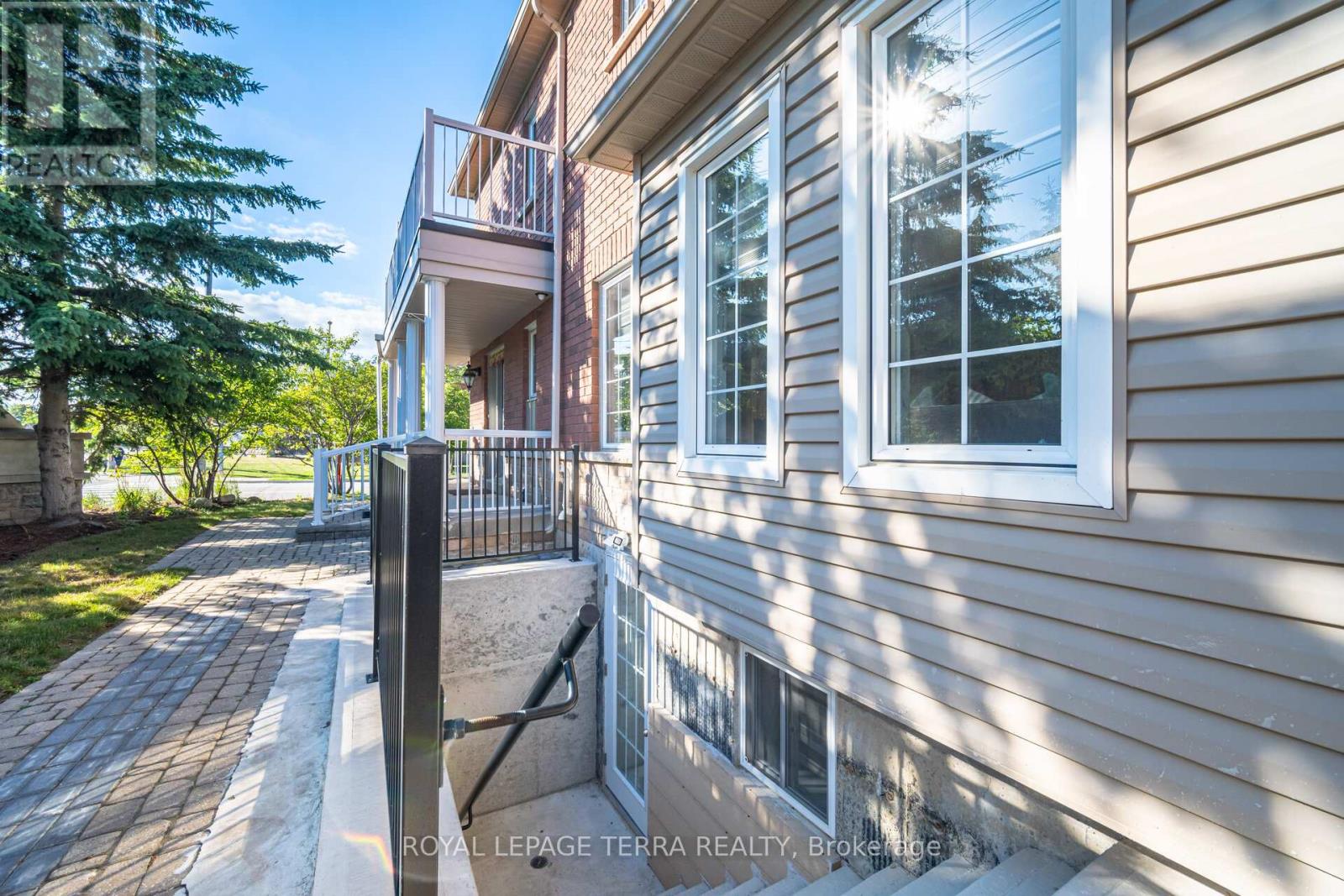 Photo 44 of 1 Copperfield Road, Brampton ON
