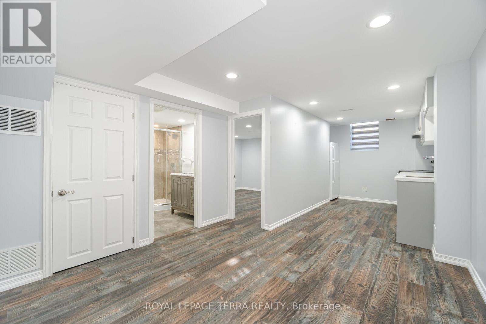 Photo 35 of 1 Copperfield Road, Brampton ON