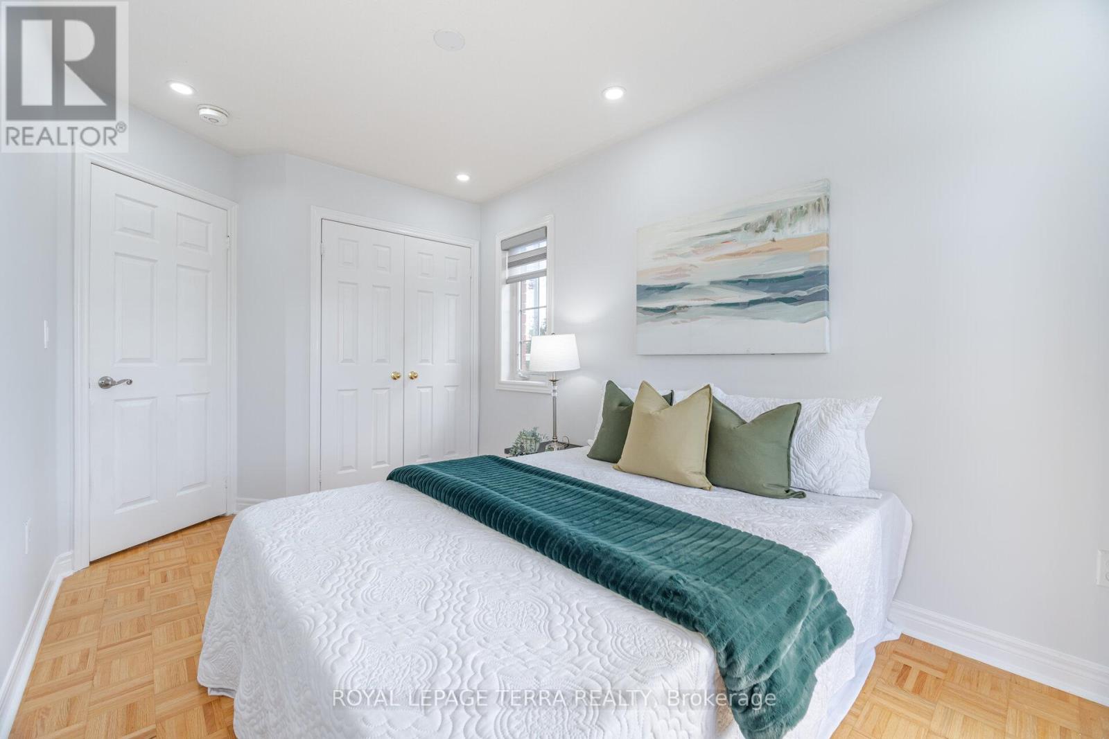 Photo 25 of 1 Copperfield Road, Brampton ON