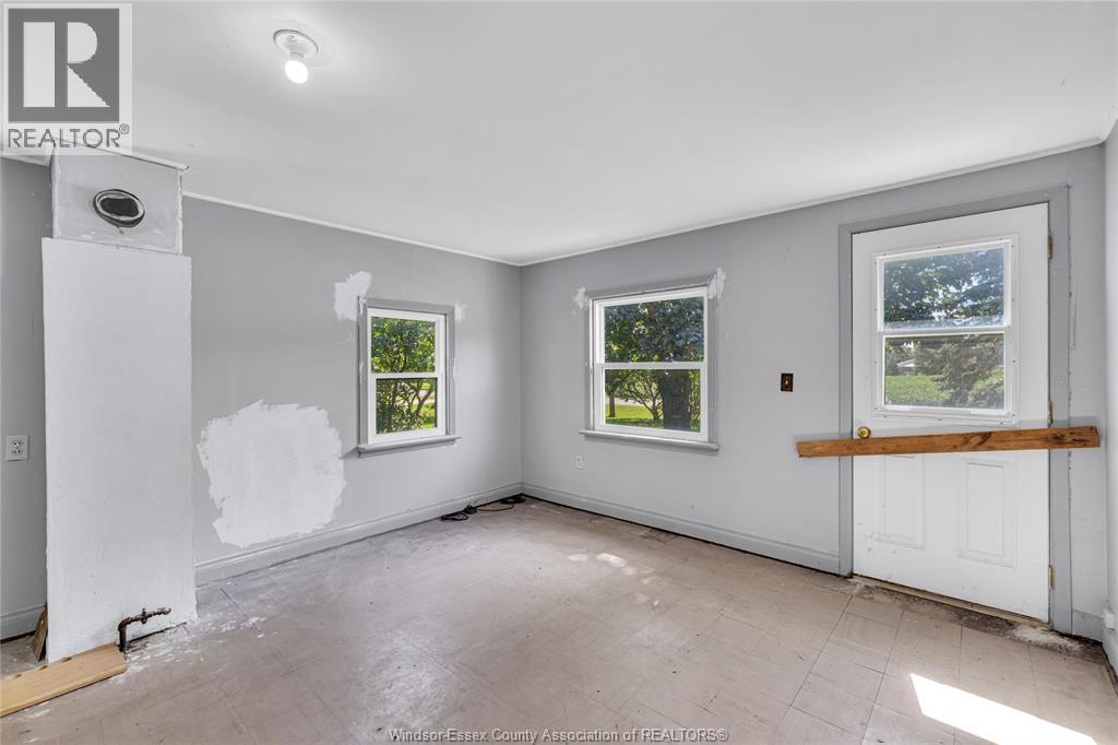 Photo 16 of 23365 Dew Drop Road, Thamesville ON