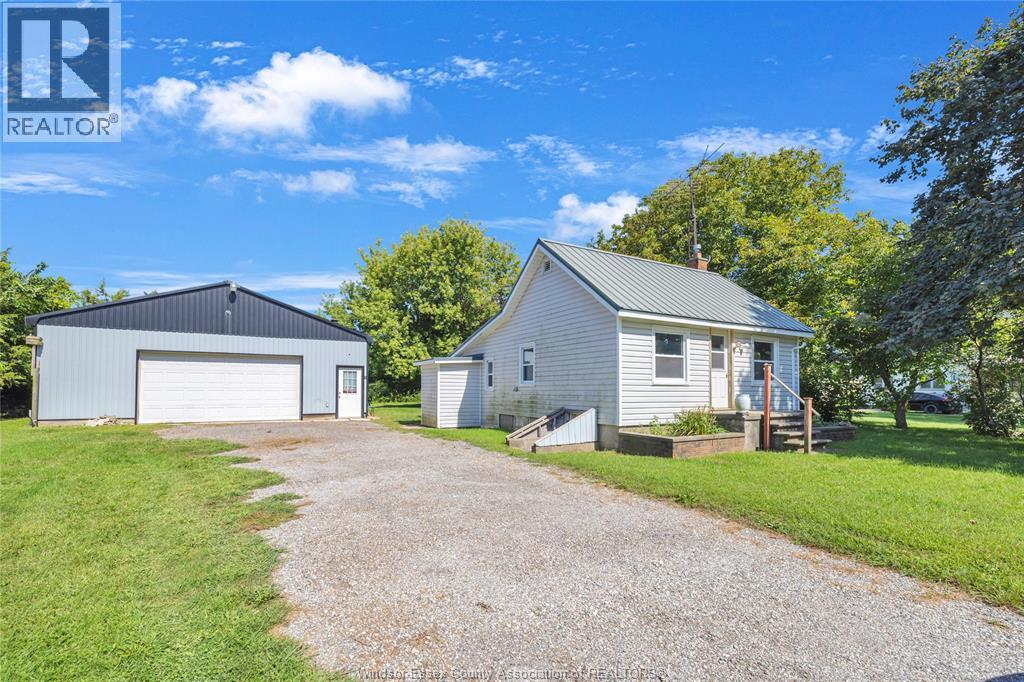 Photo 3 of 23365 Dew Drop Road, Thamesville ON