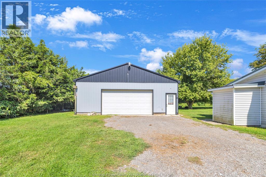 Photo 26 of 23365 Dew Drop Road, Thamesville ON