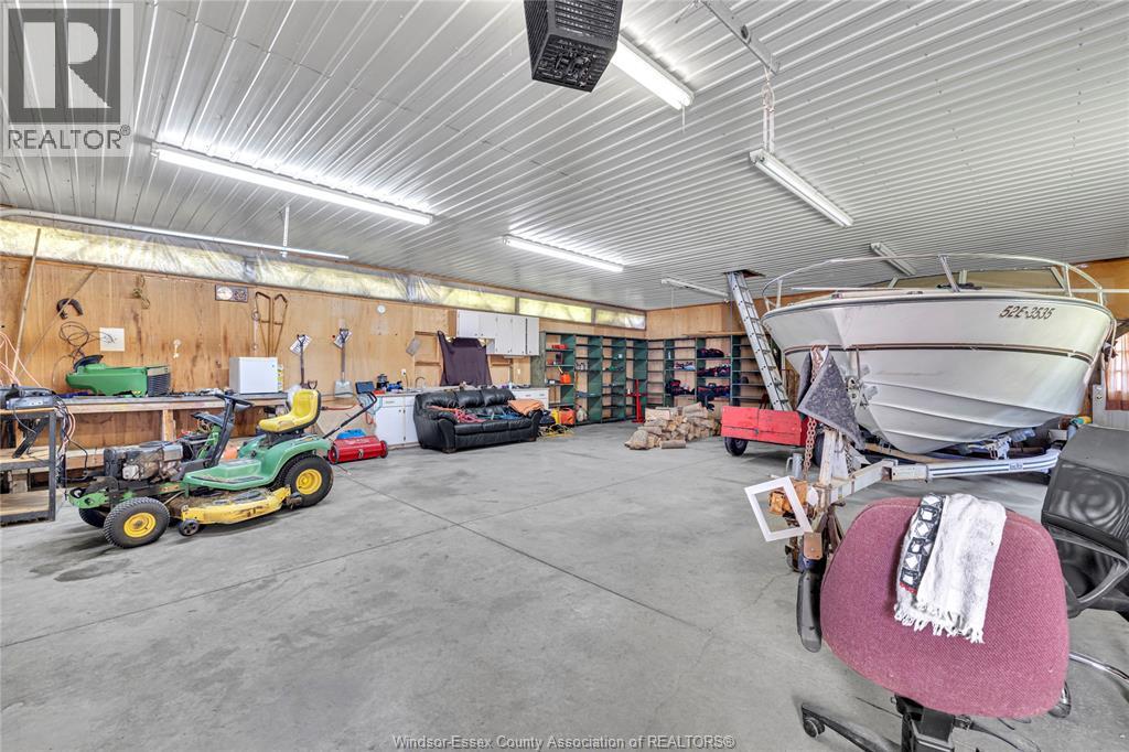 Photo 12 of 23365 Dew Drop Road, Thamesville ON
