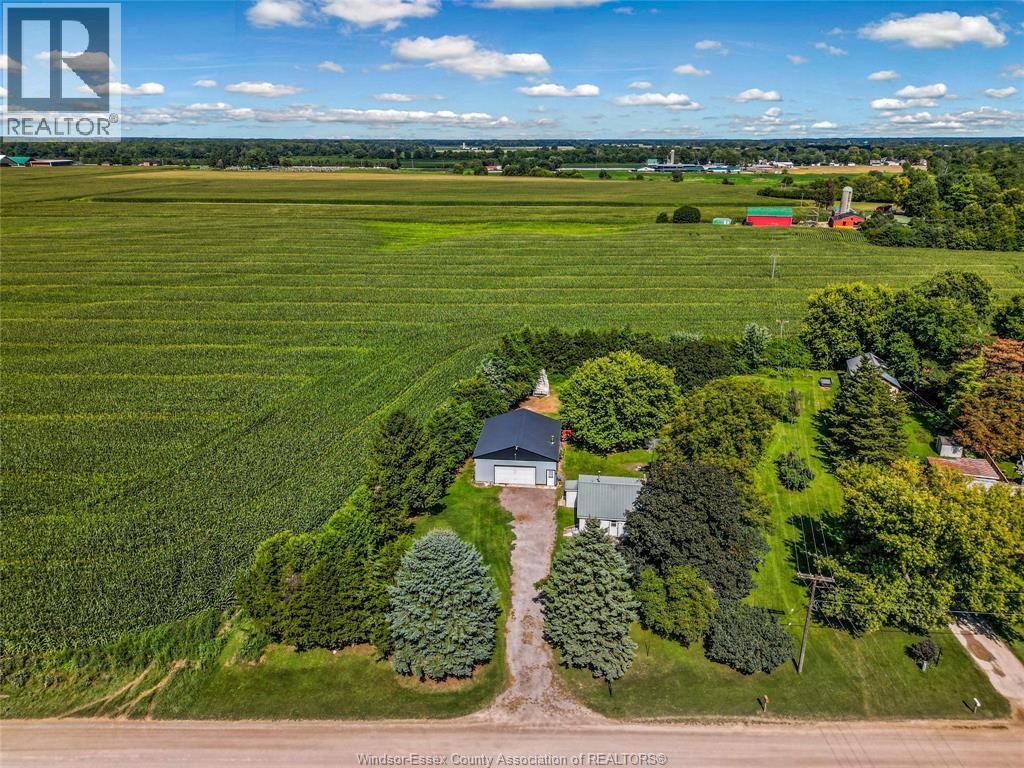 Photo 2 of 23365 Dew Drop Road, Thamesville ON