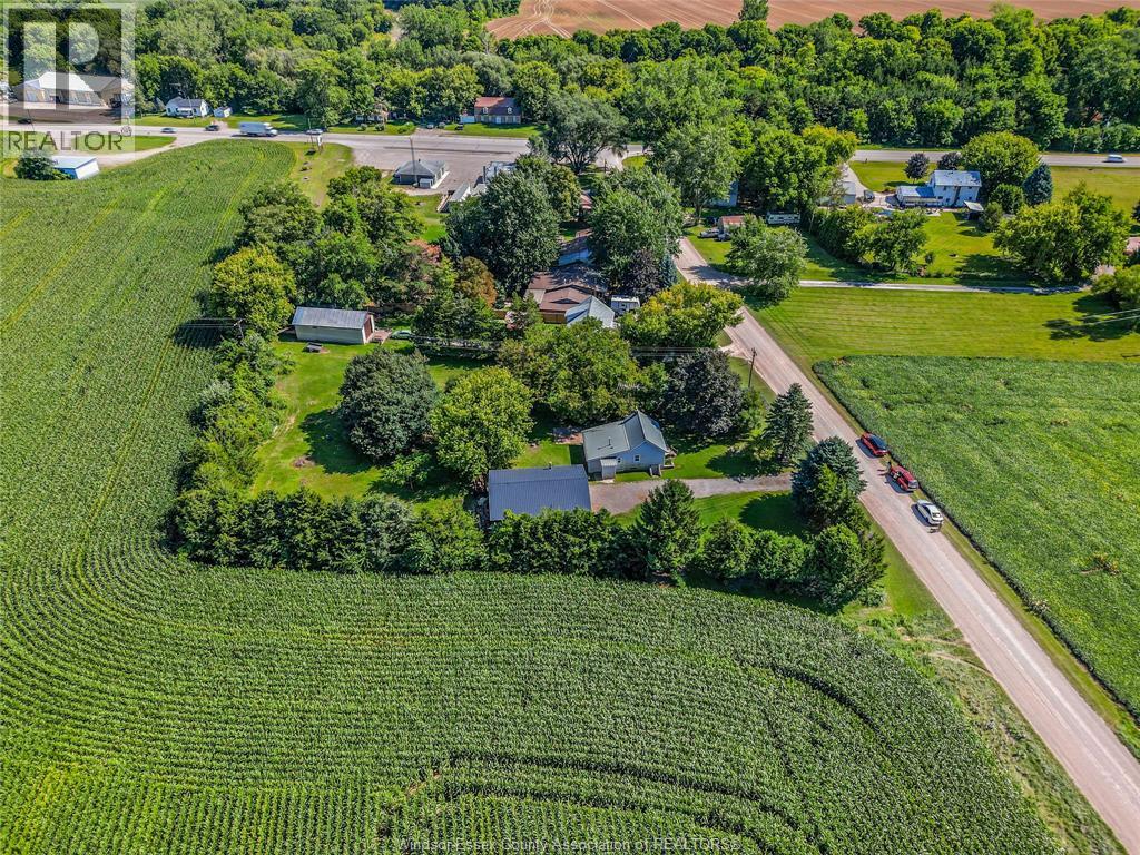 Photo 17 of 23365 Dew Drop Road, Thamesville ON