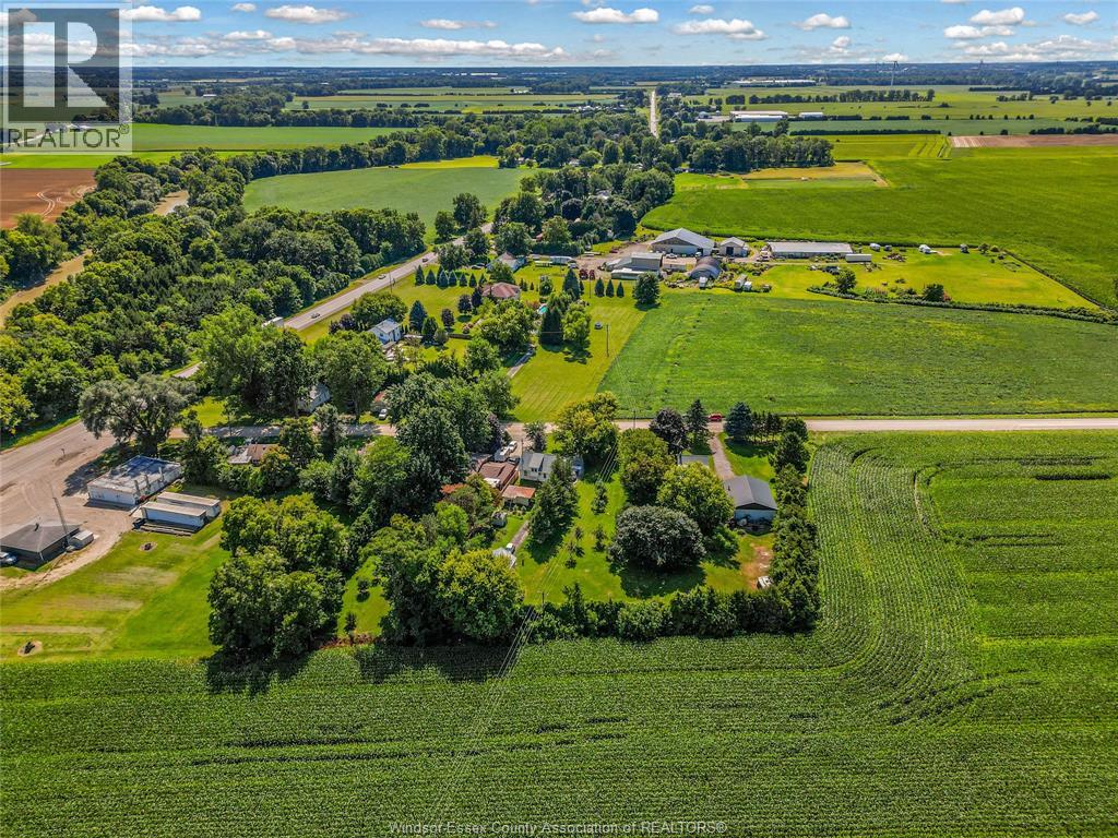 Photo 18 of 23365 Dew Drop Road, Thamesville ON