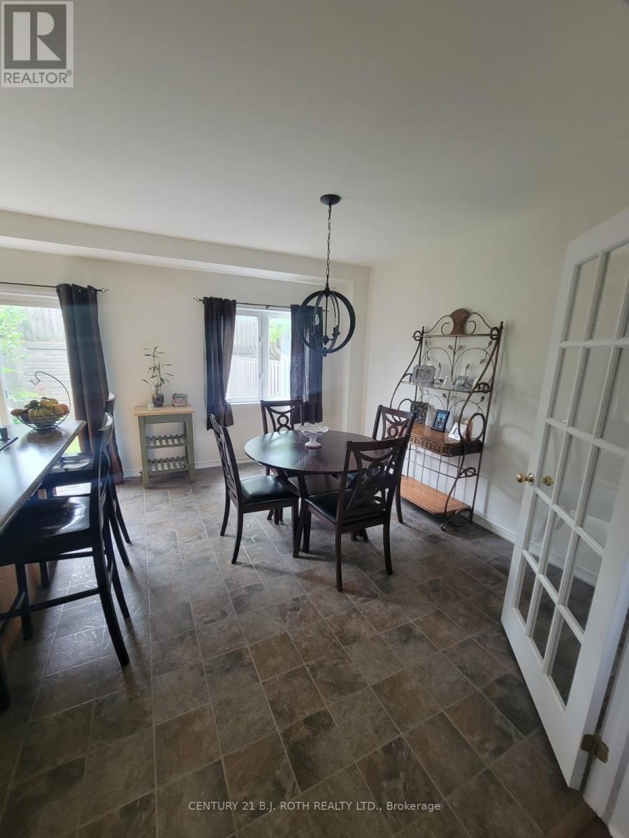 Photo 16 of 37 175 Stanley Street, Barrie ON