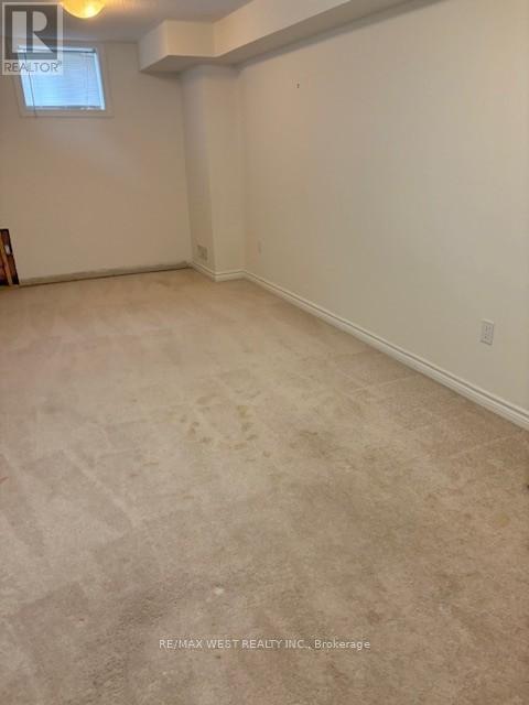 Photo 11 of 7 Village Gate Drive, Wasaga Beach ON