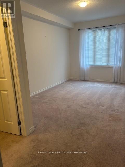 Photo 14 of 7 Village Gate Drive, Wasaga Beach ON