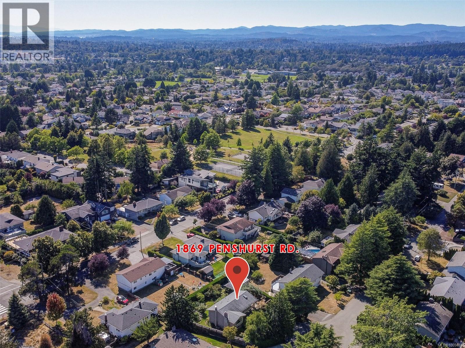 Photo 42 of 1869 Penshurst Rd, Saanich BC