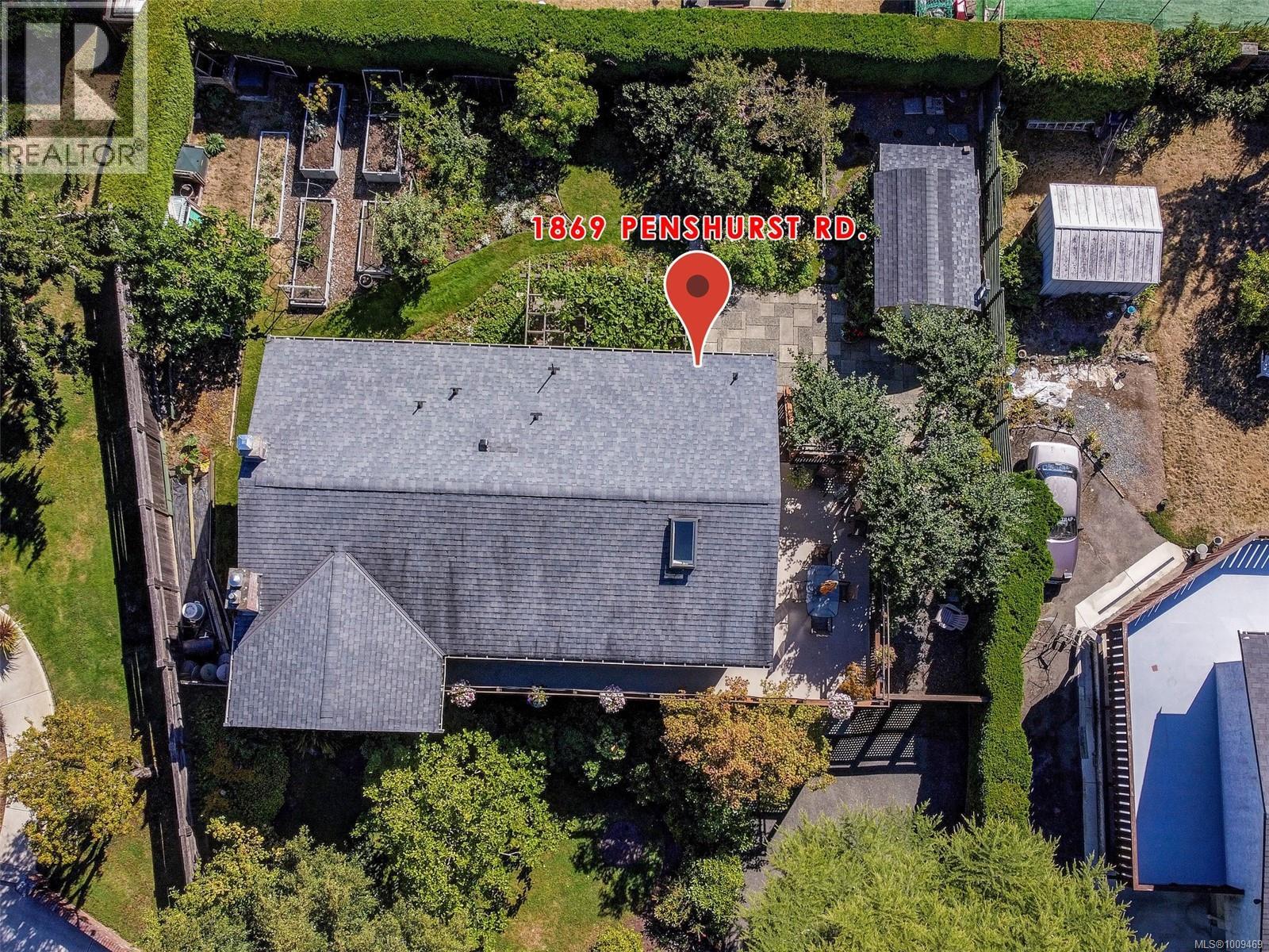 Photo 43 of 1869 Penshurst Rd, Saanich BC