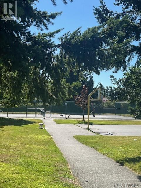 Photo 55 of 1869 Penshurst Rd, Saanich BC