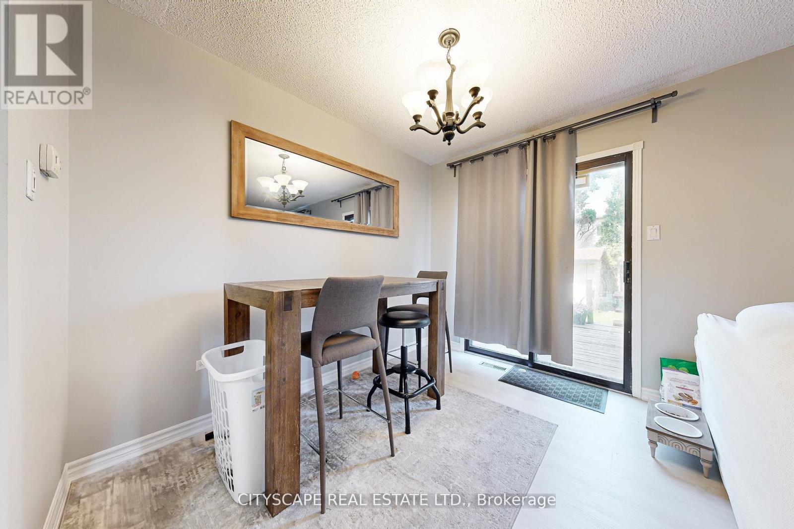 Photo 14 of 35 Letty Avenue, Brampton ON