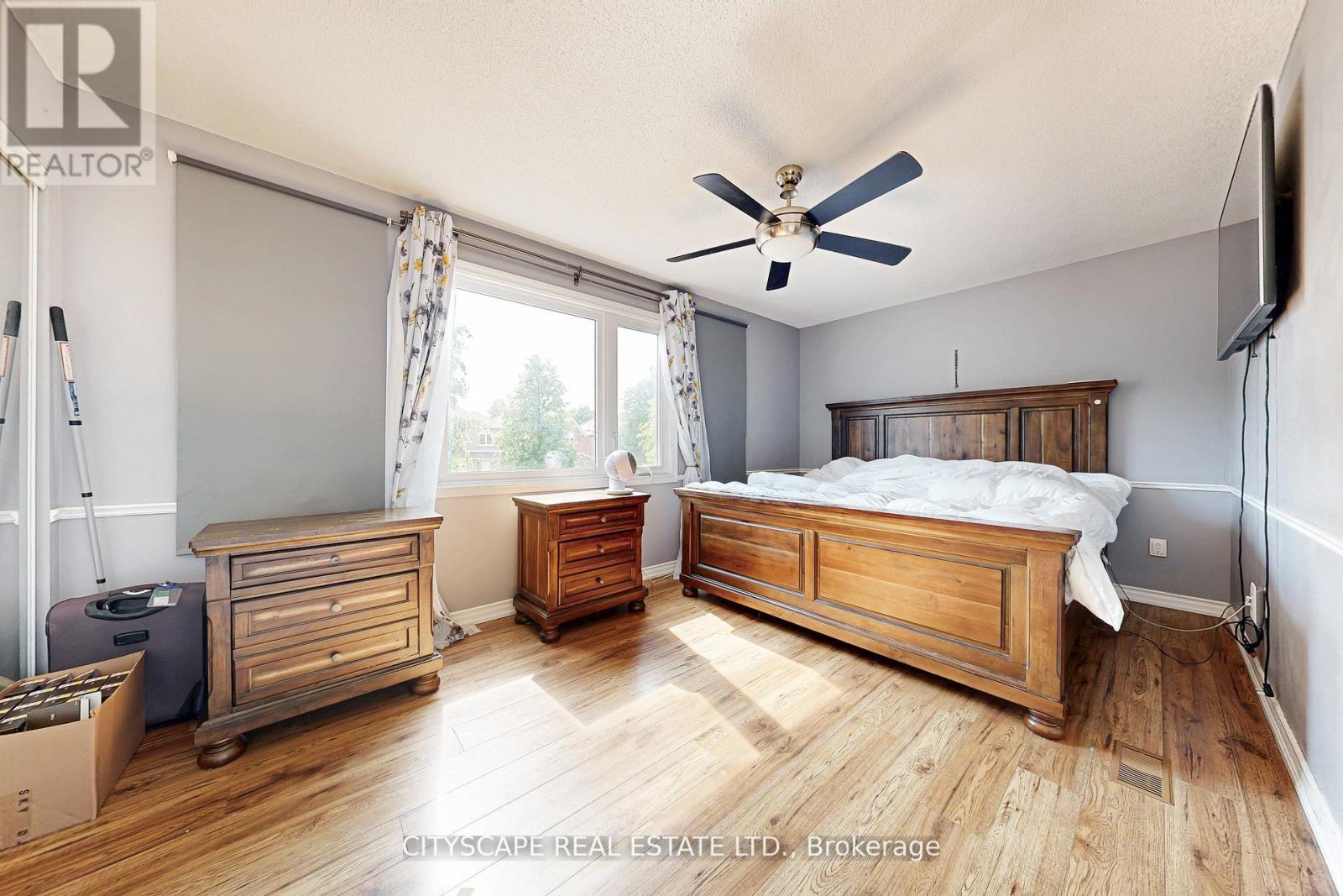 Photo 3 of 35 Letty Avenue, Brampton ON