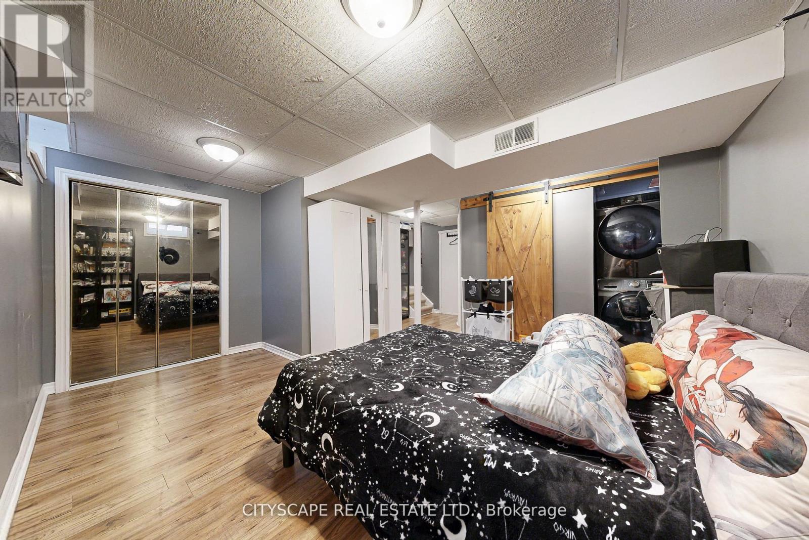 Photo 2 of 35 Letty Avenue, Brampton ON